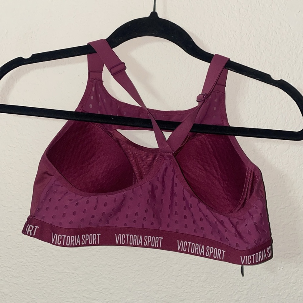 🪼Victoria Sport Racerback Built in Padded Sports Bra! - Picture 5 of 6